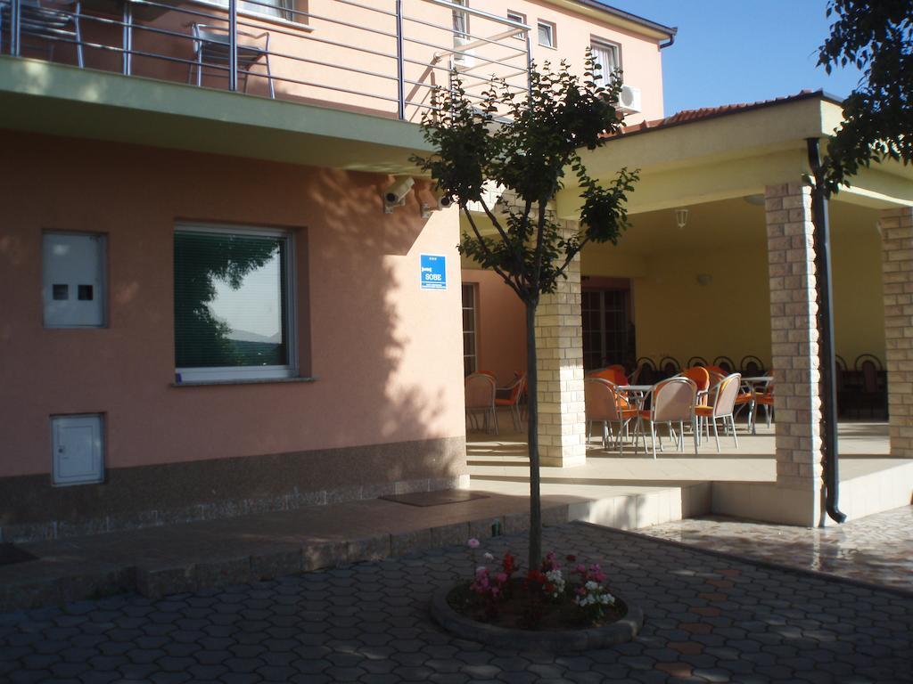 Hotel "Marinko Kozina" - Međugorje エクステリア 写真
