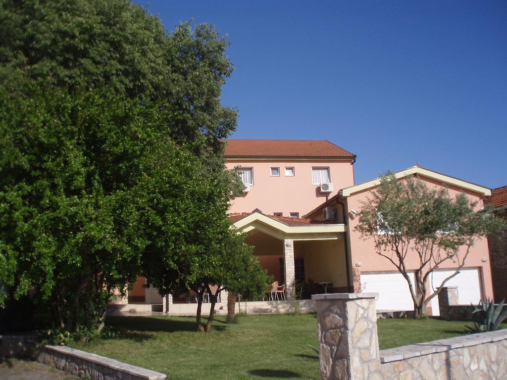Hotel "Marinko Kozina" - Međugorje エクステリア 写真